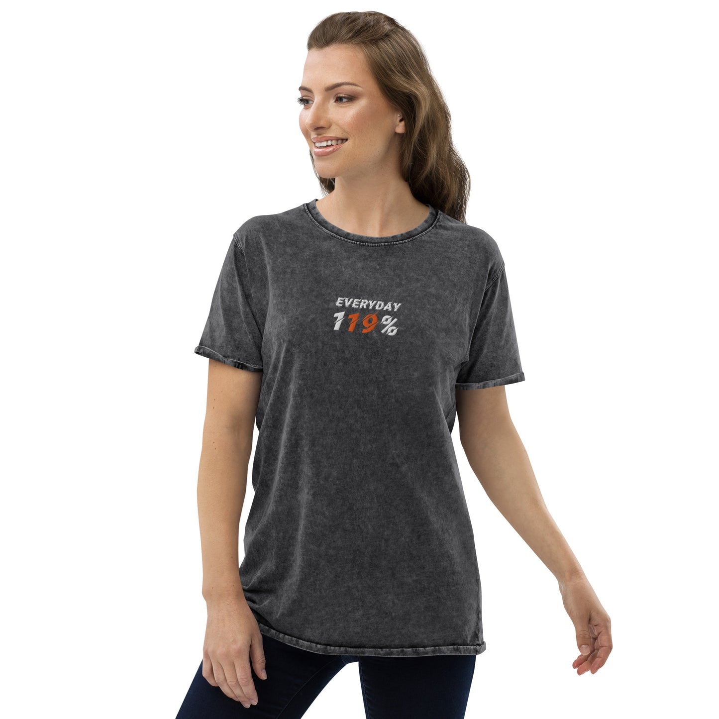 "Everyday 119%" besticktes Shirt Unisex (Denim)