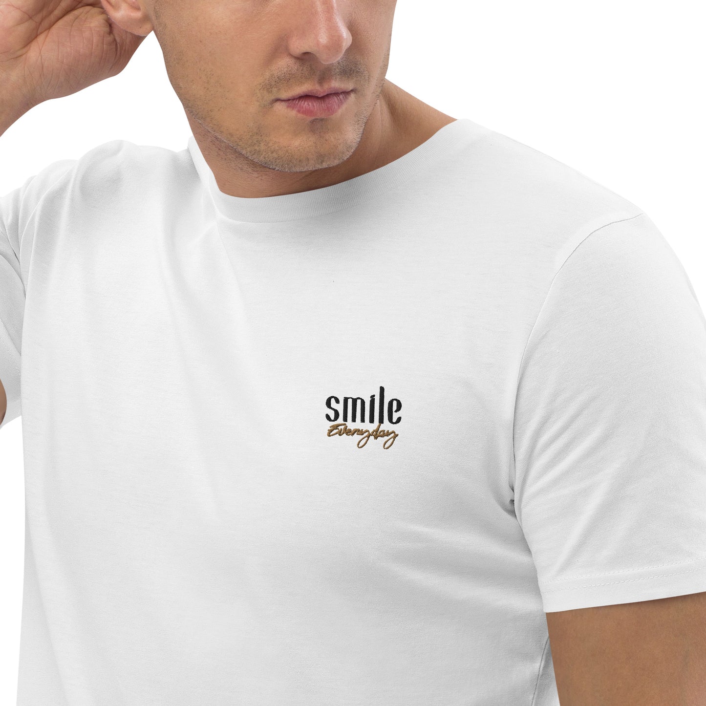 "Smile Everyday" besticktes Shirt Unisex (weiß)